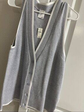 aerie Light Gray and White Knit Button Front Vest